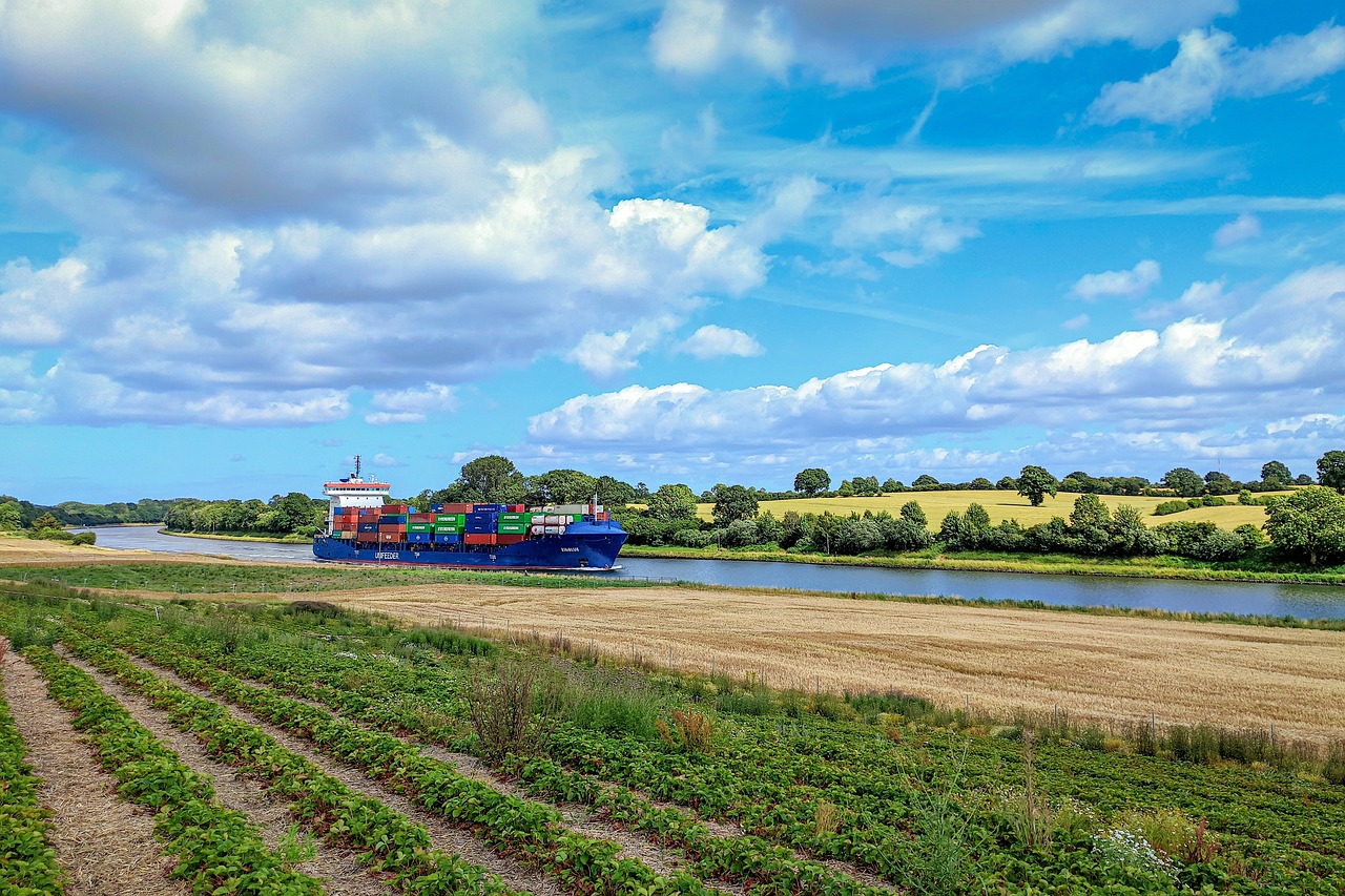 How Technology is Reshaping Supply Chain Management